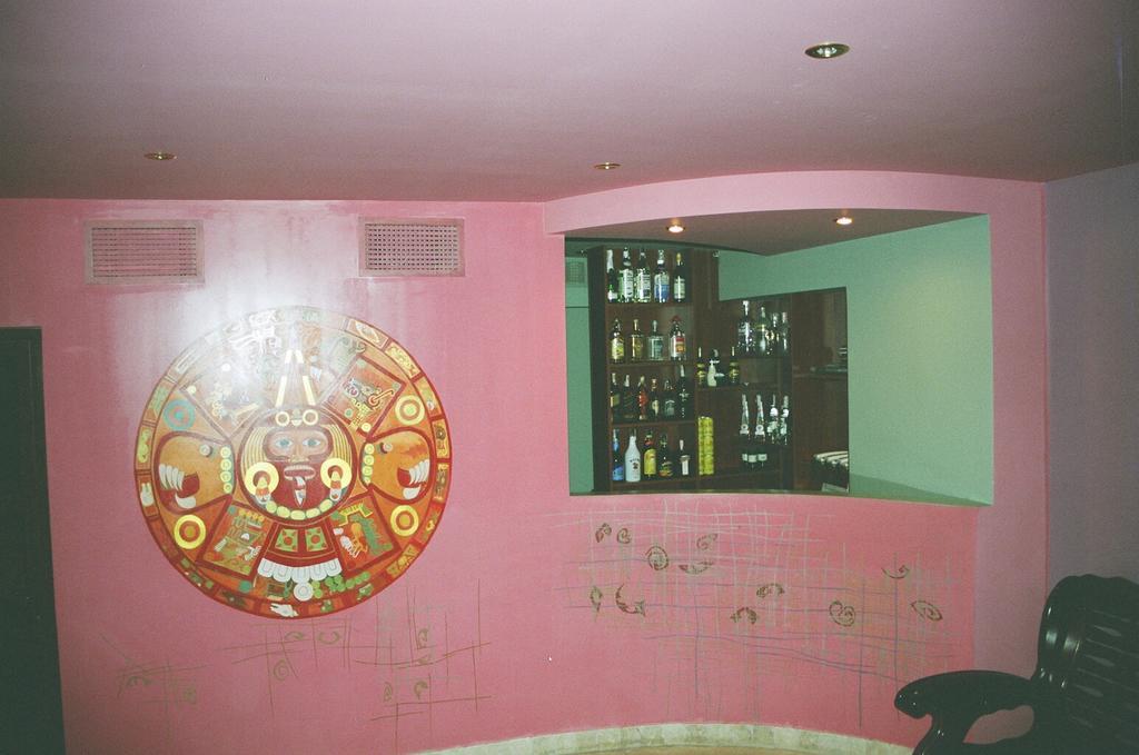 Motel Acapulco Erevan Esterno foto