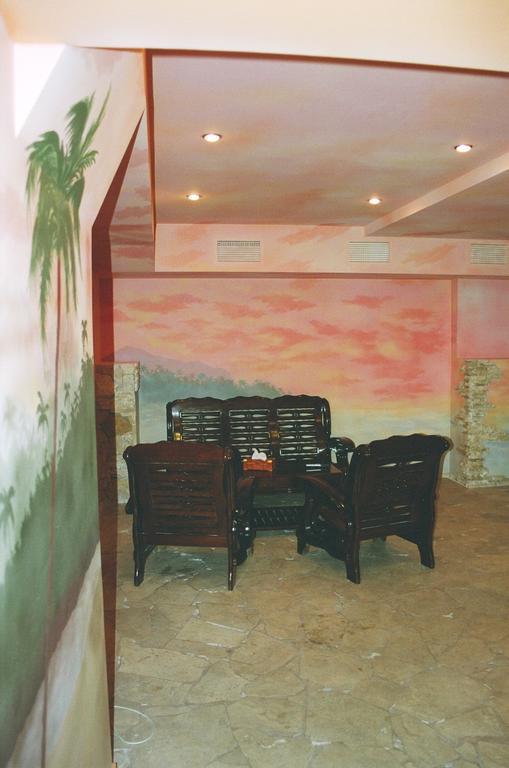 Motel Acapulco Erevan Esterno foto