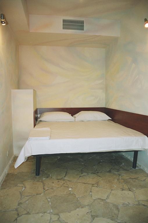 Motel Acapulco Erevan Esterno foto