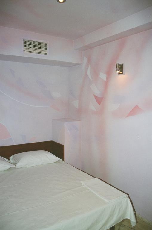 Motel Acapulco Erevan Esterno foto