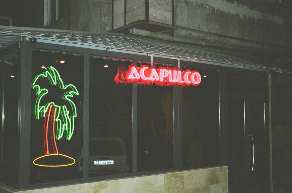 Motel Acapulco Erevan Esterno foto