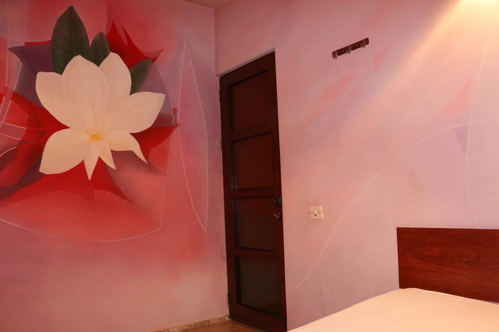 Motel Acapulco Erevan Esterno foto