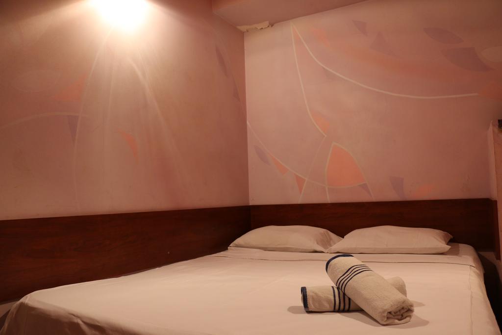 Motel Acapulco Erevan Esterno foto