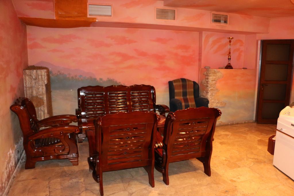 Motel Acapulco Erevan Esterno foto