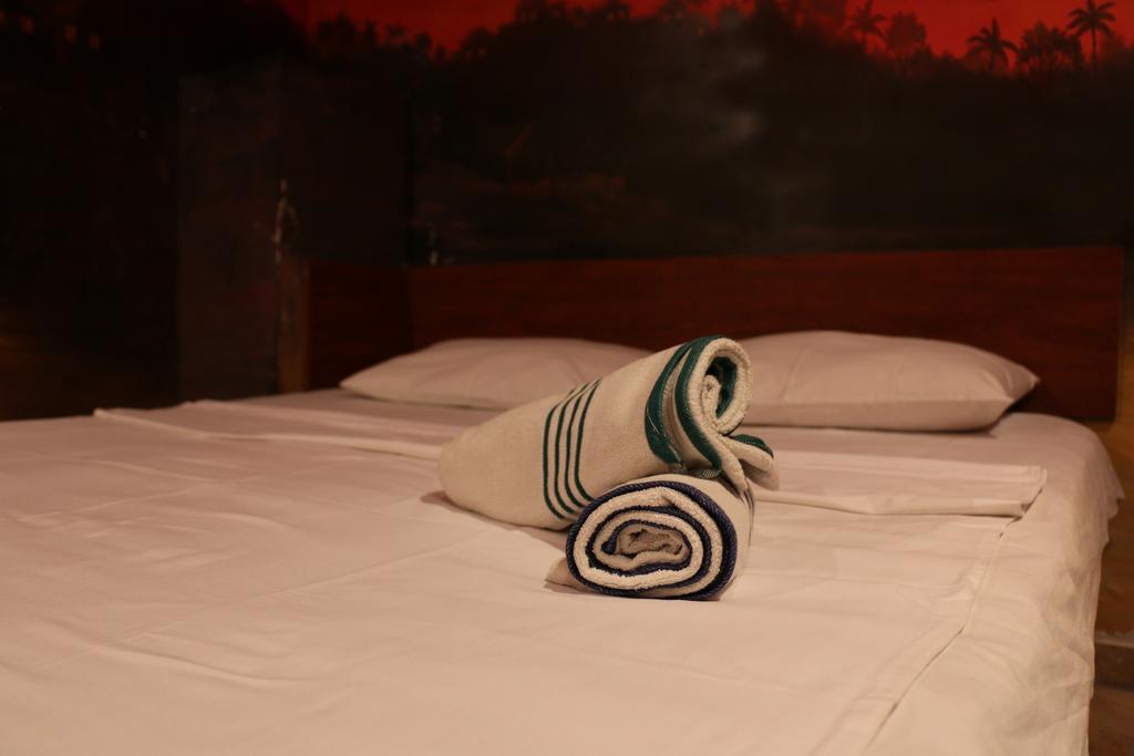 Motel Acapulco Erevan Esterno foto