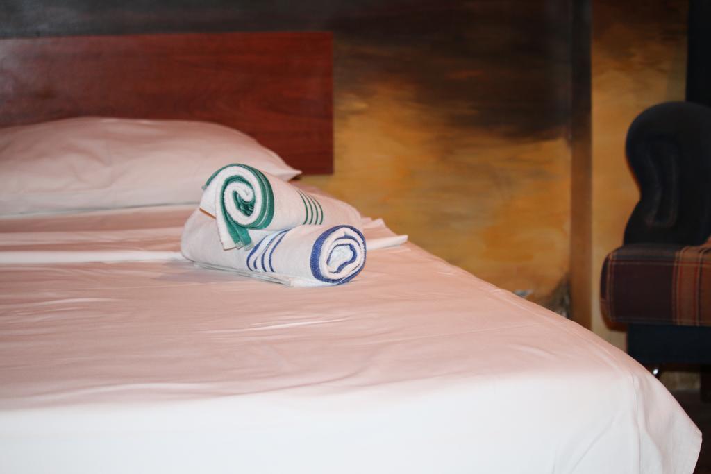 Motel Acapulco Erevan Esterno foto